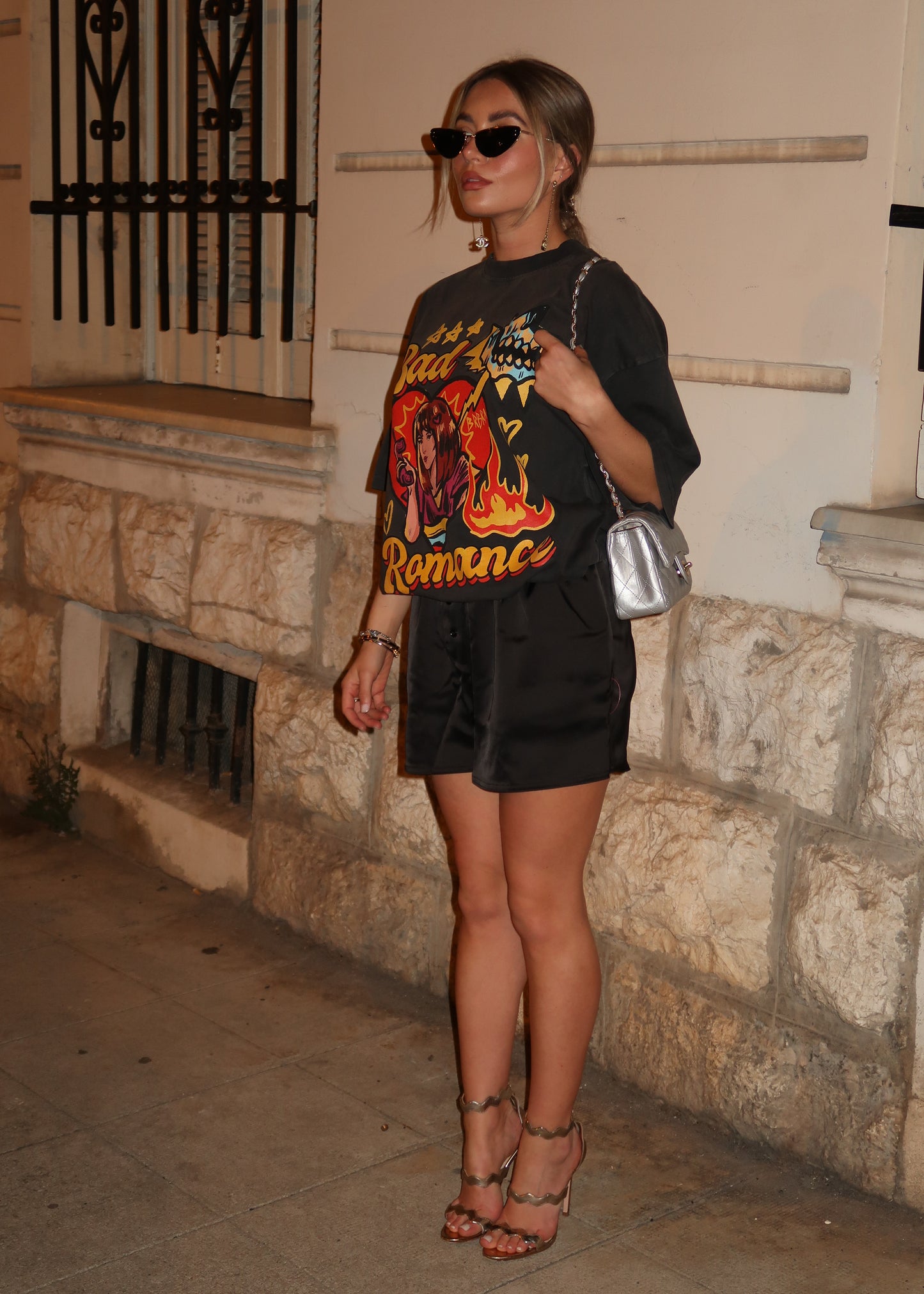 Bad Romance Oversized T-Shirt in Vintage Black